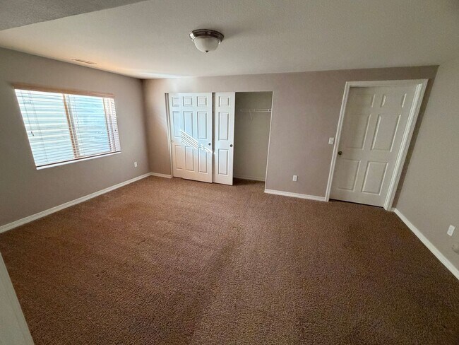 Building Photo - Bright & Spacious 5-Bedroom Home with 3-Car Garage – Available Now