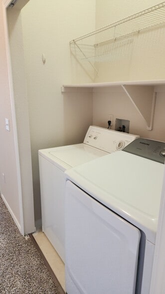 Laundry area (machines not included) - 7944 Antelope Valley Pt