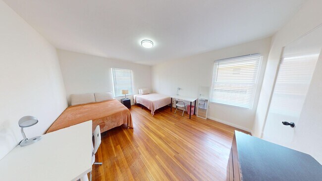 Building Photo - 4-Bedroom, 2-Bath Home Near SDSU – Available Now!