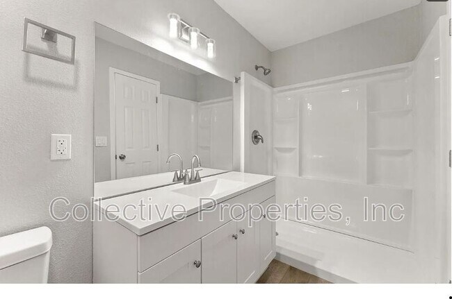 Building Photo - 320 Willie James Jones Ave