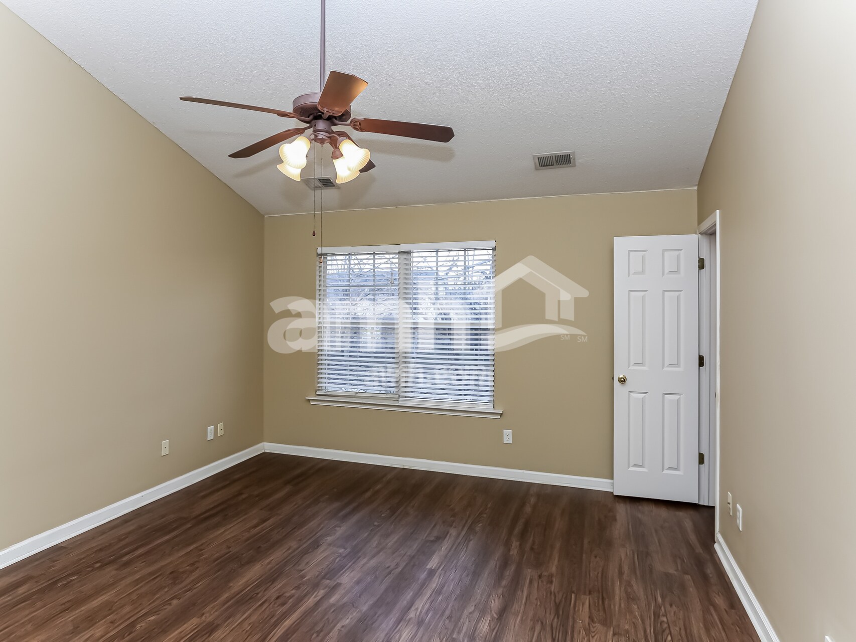 Building Photo - 11594 Milton Meadows Dr