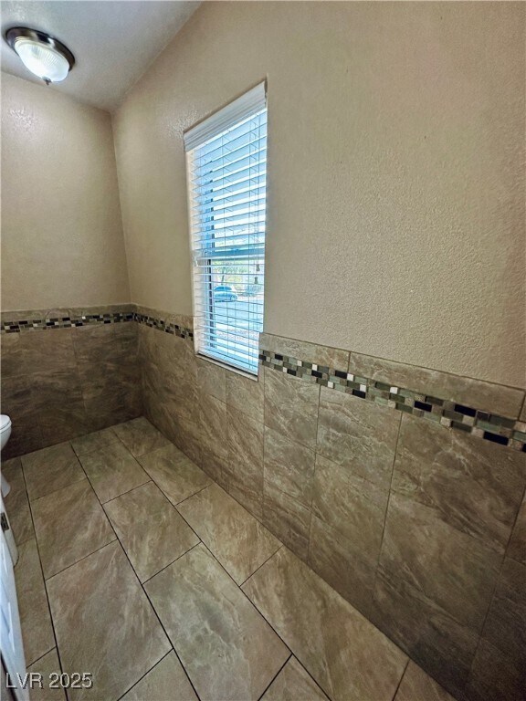 Building Photo - 8923 Deep Ridge Ct