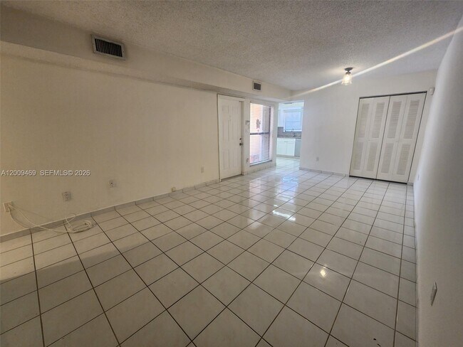 Building Photo - 11810 SW 80th St