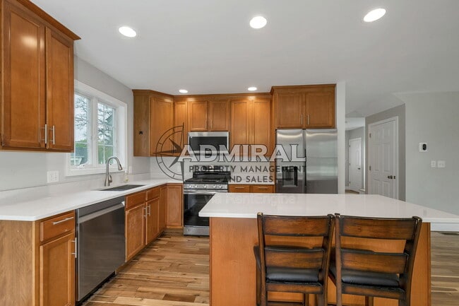 Building Photo - 21 Village Dr