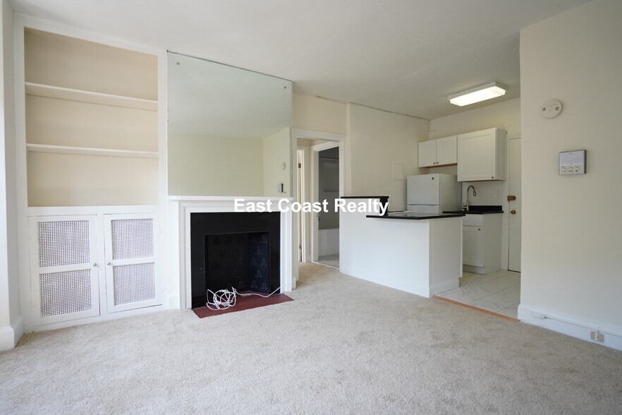 Building Photo - 1223 Beacon St