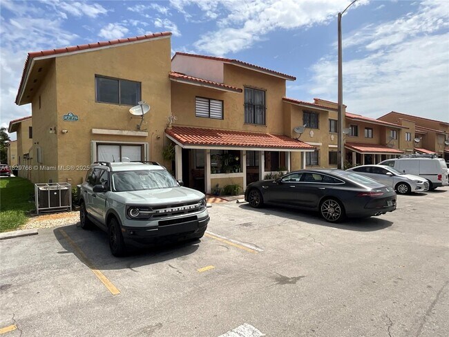 Primary Photo - 2775 W 62nd St