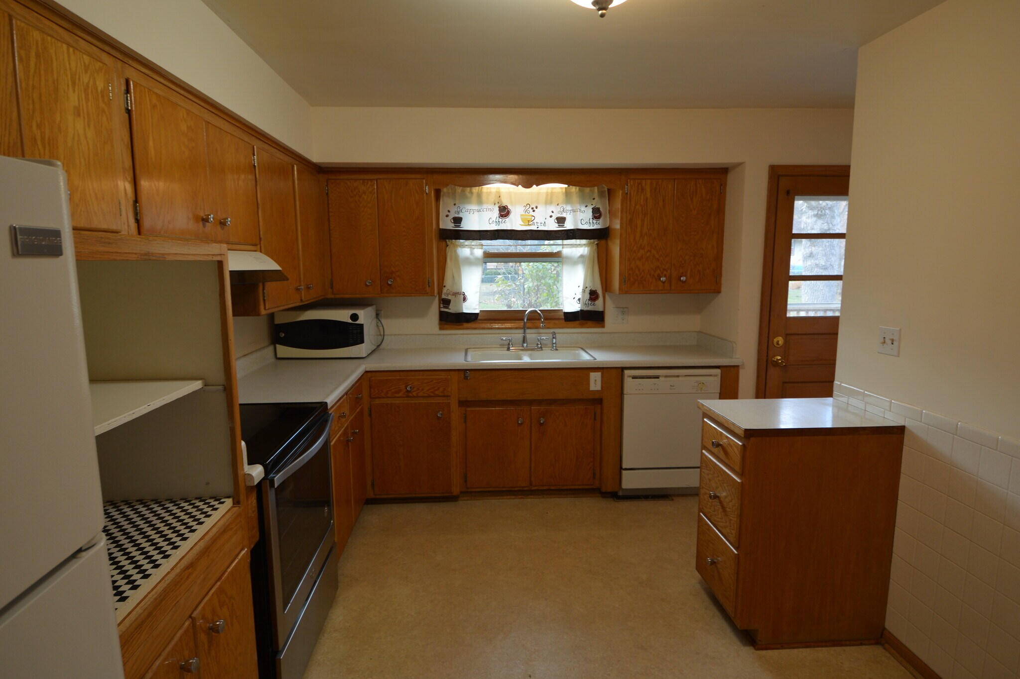 Building Photo - 1426 Glenhill Road