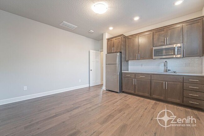 Building Photo - 4837 S 16th Dr