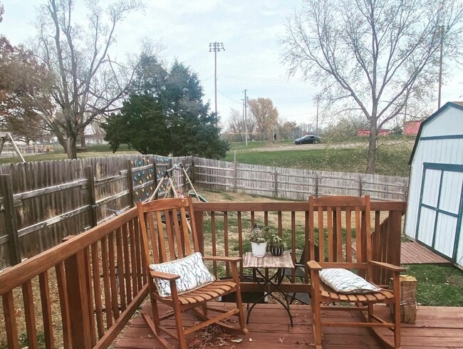 Building Photo - 304 S Lincoln Ave