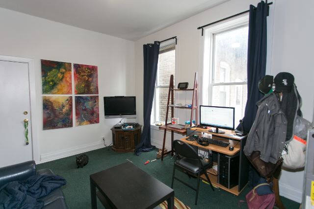 Building Photo - 1228 N Maplewood Ave