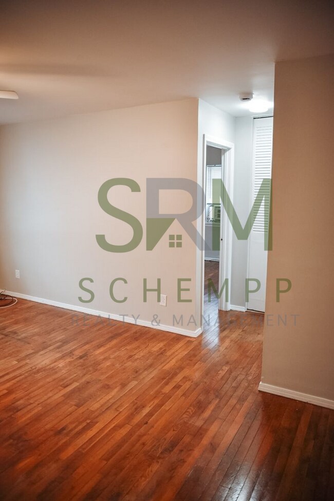 Building Photo - 4700 Walnut Grove Ave