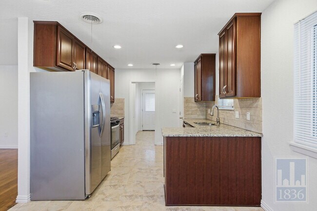 Building Photo - 4405 Terrilance Dr