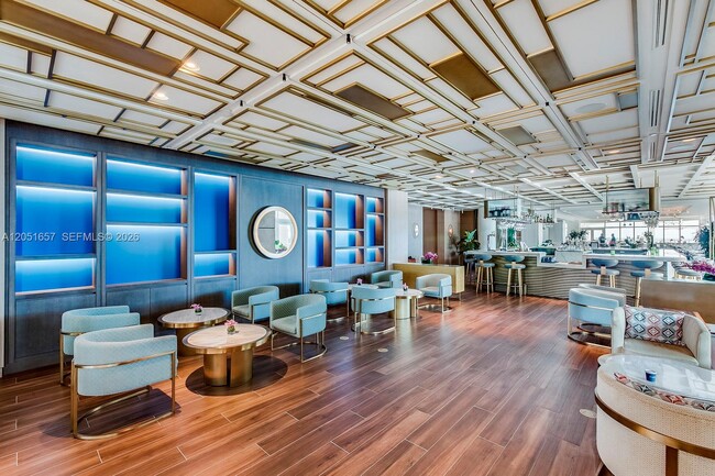 Building Photo - 6801 Collins Ave