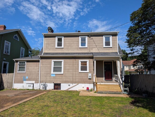 Building Photo - 2905 Griffin Ave