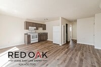 Building Photo - 12883 San Fernando Rd