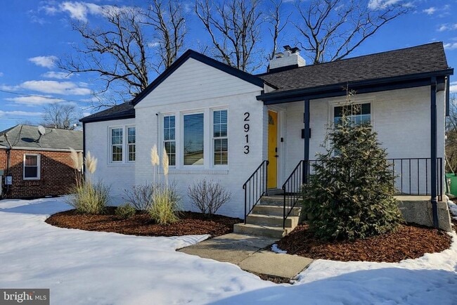 Building Photo - 2913 Fairlawn St