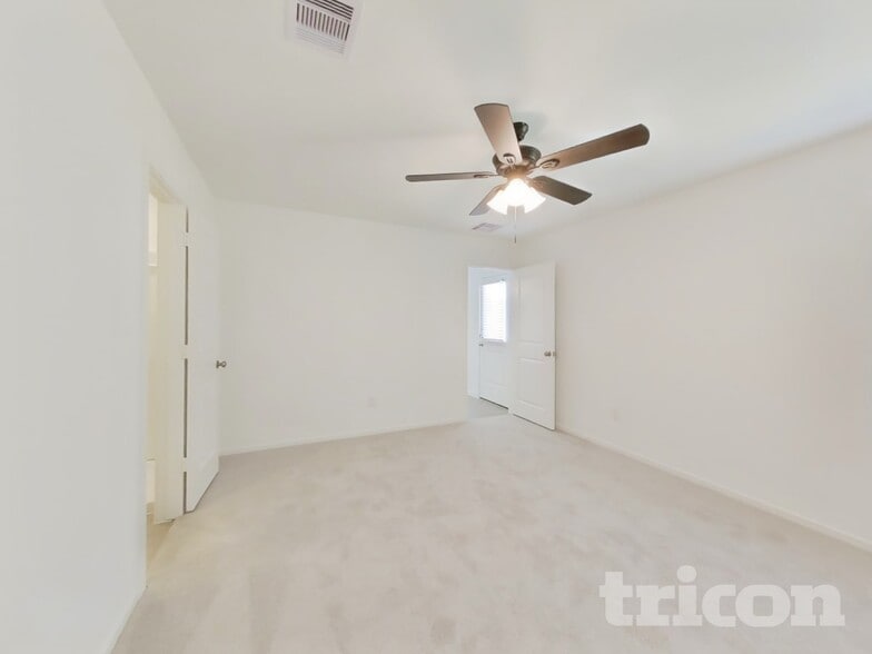 Building Photo - 13023 Shells Ln