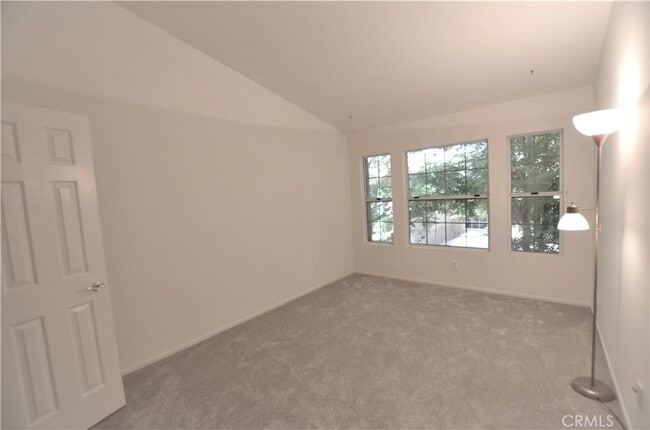 Building Photo - 79 Waxwing Ln