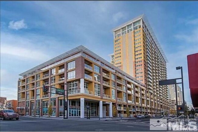 Building Photo - 255 N Sierra St