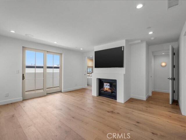 Building Photo - 505 Bayview Dr