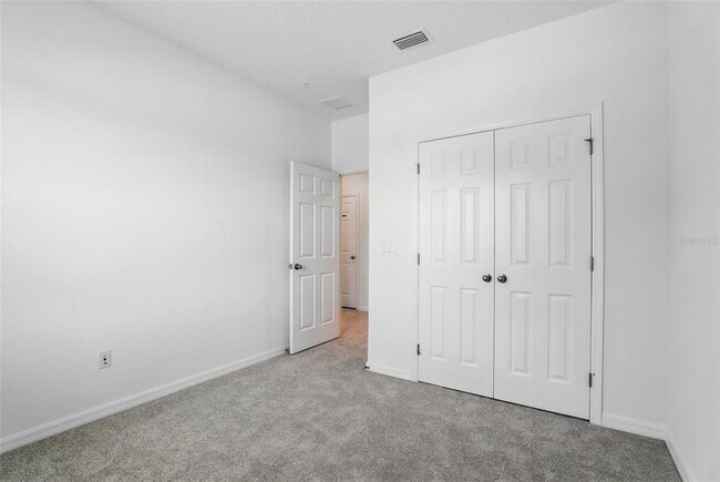 Building Photo - 1432 silver lining way