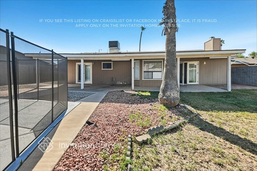 Building Photo - 3538 E Anderson Dr