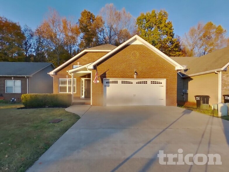 Primary Photo - 315 David Dr