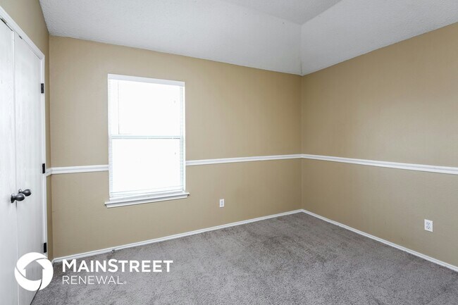 Building Photo - 532 Denise St