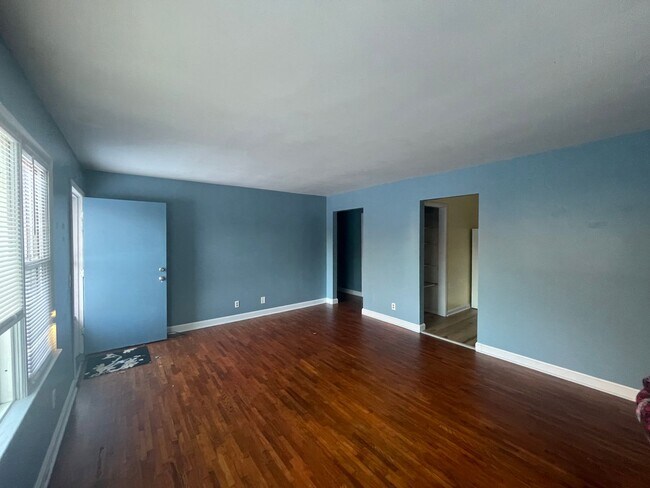 Building Photo - 3 Bedroom House Murray City Limits