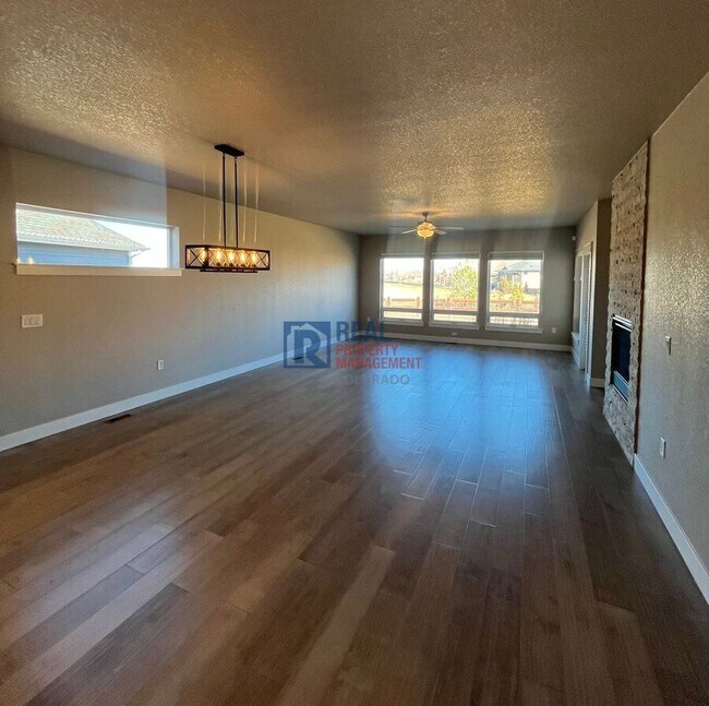 Building Photo - 1912 Tidewater Ln