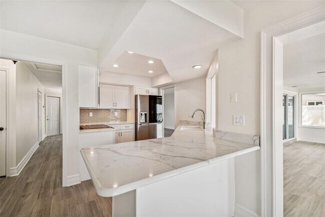 Building Photo - 11245 9th St E