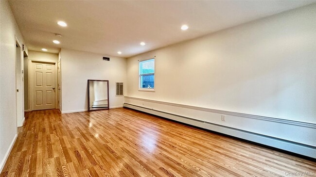 Building Photo - 2 Alex Ln