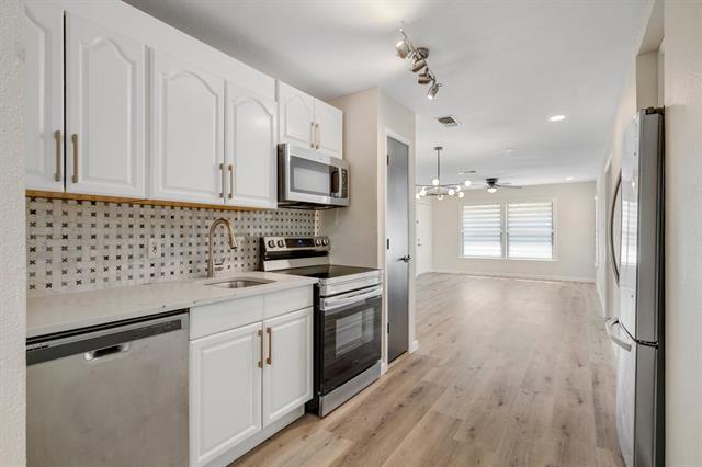 Building Photo - 7460 Aberdeen Dr