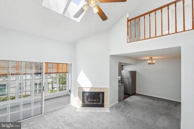 Building Photo - 12108 Green Leaf Ct