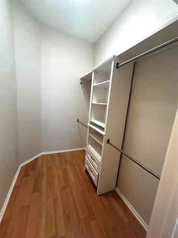 Building Photo - 4420 Lansbury Ln