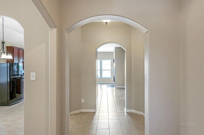 Building Photo - 27523 Huggins Crest Ct