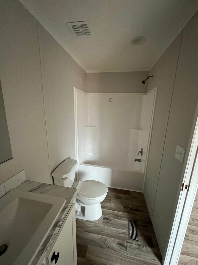 Building Photo - 205 Mountain Village Cir