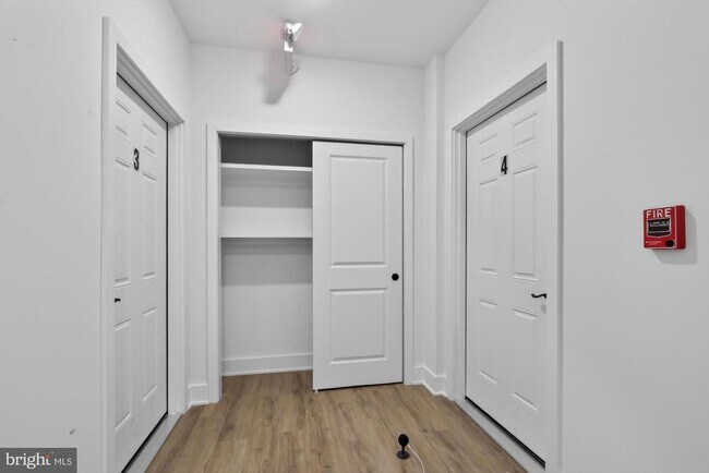 Building Photo - 2331 E York St