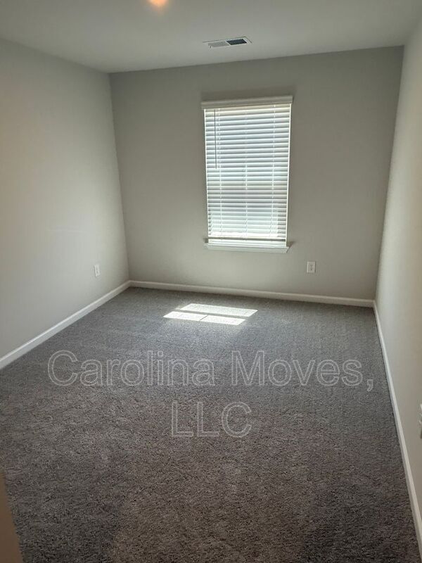 Building Photo - 171 Randwick Ln