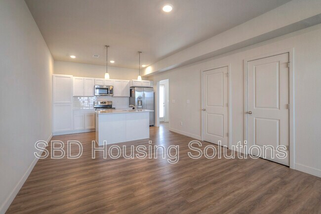 Building Photo - 12403 S Parkwood Ln