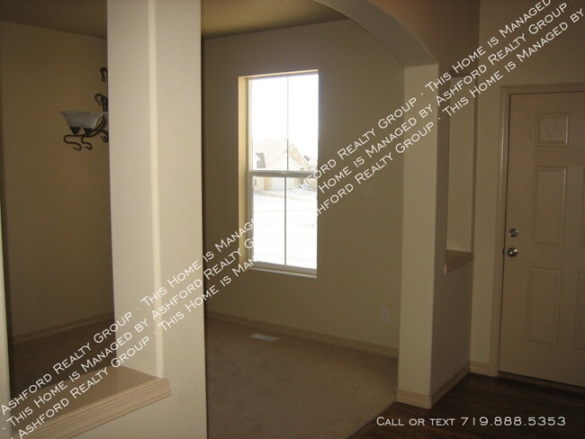 Building Photo - 13849 Windy Oaks Rd