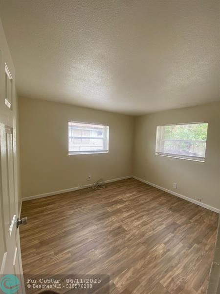 Building Photo - 1520 NW 52nd Ave