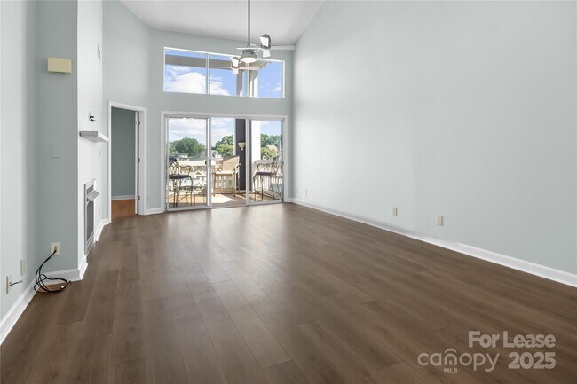Building Photo - 18663 Vineyard Point Ln