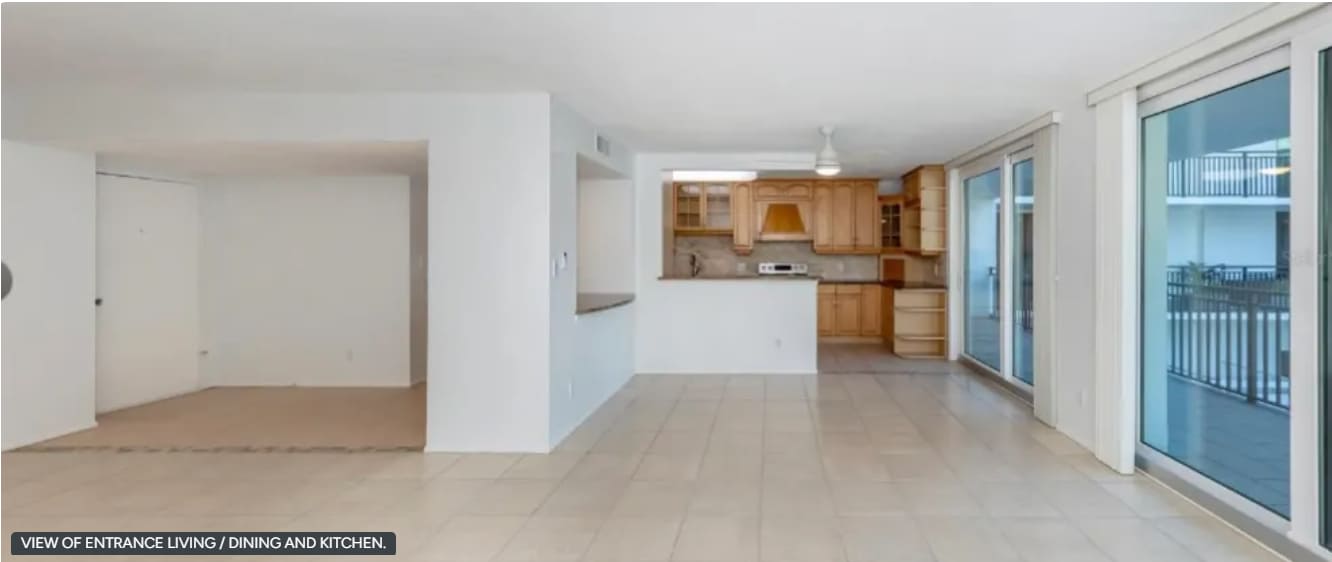 Dining area & Kitchen - 4822 Ocean Blvd