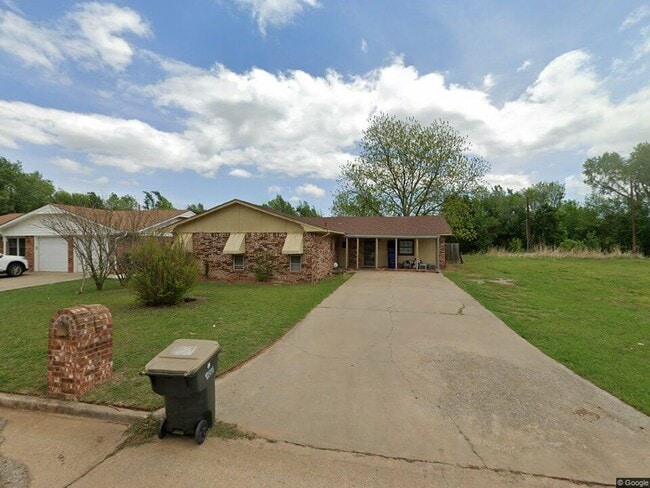 Primary Photo - 304 N I St