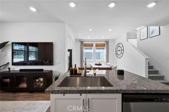 Building Photo - 3959 Lavine Wy