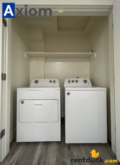 Building Photo - 1942 Brock-4