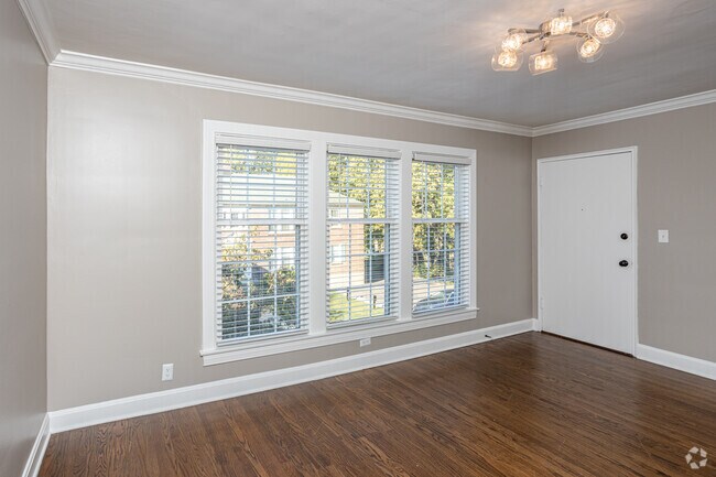 2BR, 1BA - 880 SF - Living Room - A Little Holiday Wish Come True: No rent until January!