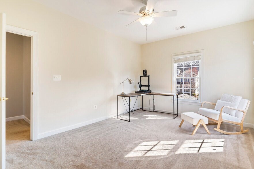 Building Photo - 4522 Mixed Willow Pl