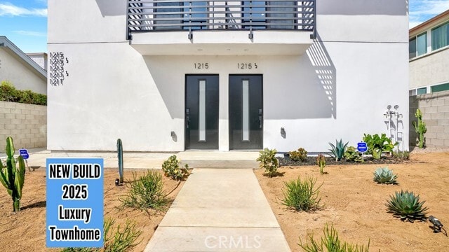 Primary Photo - 1215 N Kingsley Dr